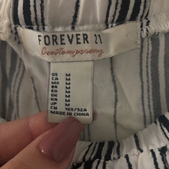 Forever21 striped top M - Picture 3 of 3